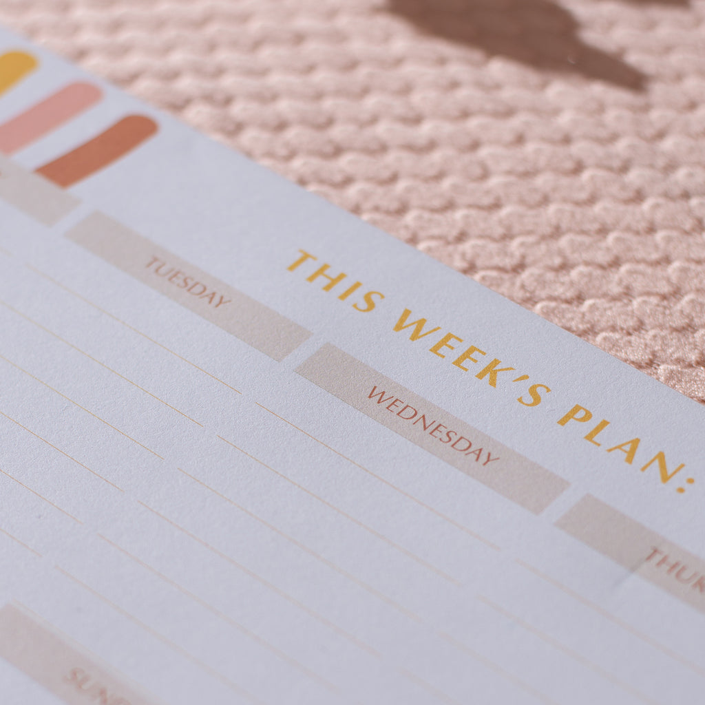 A4 Landscape, Weekly Planner Pad. 7 days, to-do list, notes, habit tracker and undated. 52 pages. 100% Recycled Paper. Made in the UK.